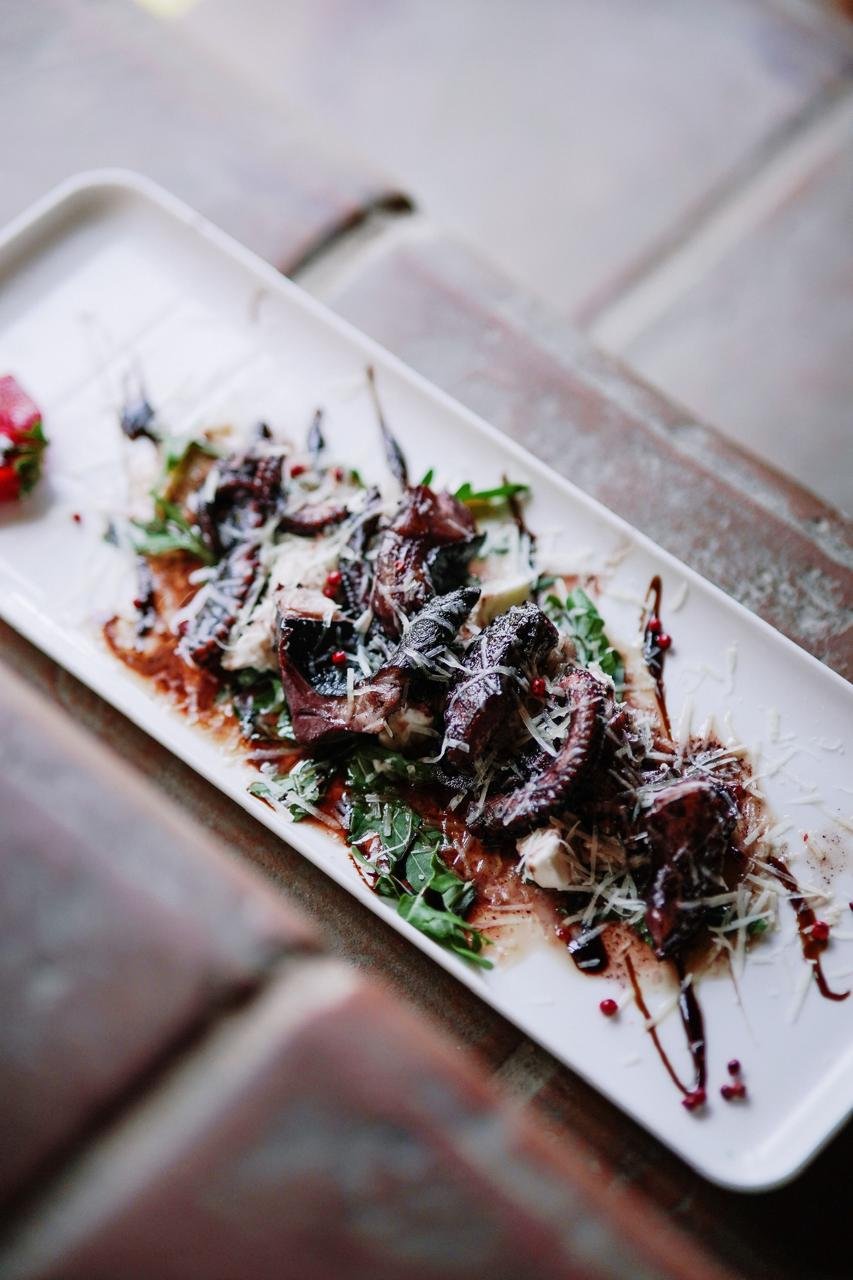 Oktapod Zgare me burrata